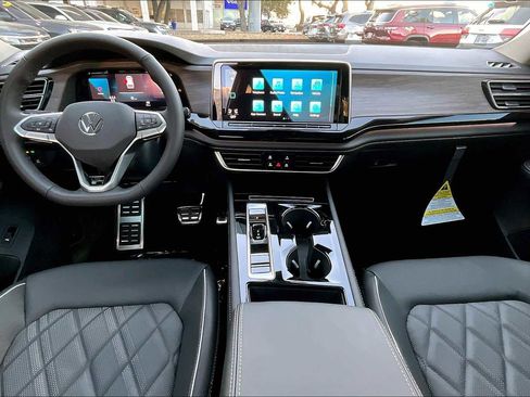 New 2025 Volkswagen Atlas SEL Premium R-Line image 5