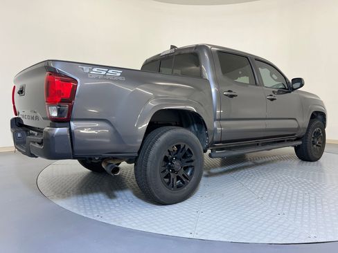 Used 2021 Toyota Tacoma SR w/ SR Convenience Package image 8