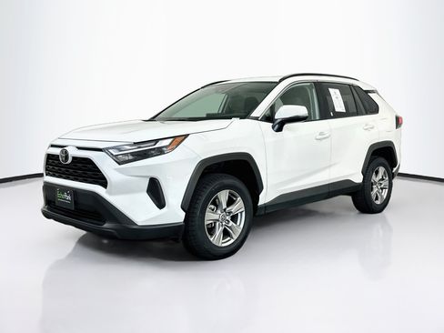 Used 2024 Toyota RAV4 XLE w/ Convenience Package AWD/4WD image 3