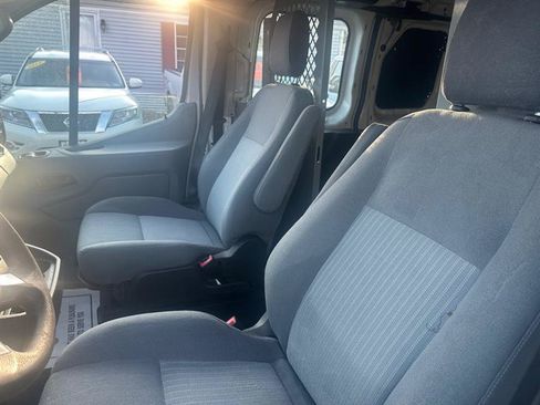 Used 2016 Ford Transit 250 130 Low Roof w/ Exterior Upgrade Package RWD image 17
