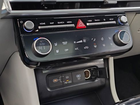 New 2026 Hyundai Tucson Limited image 23