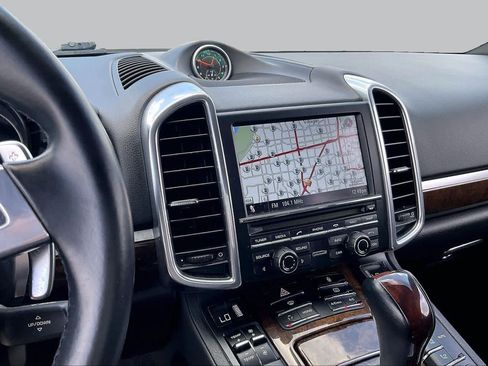 Used 2013 Porsche Cayenne S AWD/4WD image 6