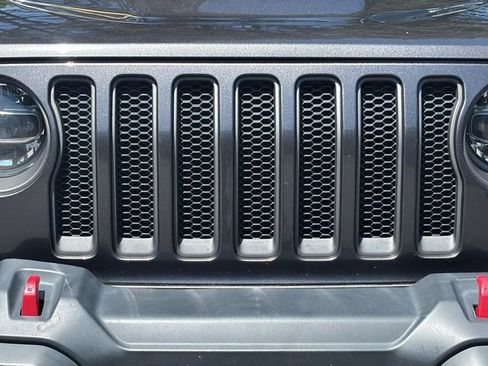 Used 2020 Jeep Wrangler Unlimited Rubicon w/ LED Lighting Group AWD/4WD image 24