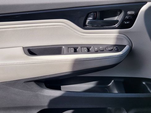 Certified 2023 Honda Odyssey Touring image 22