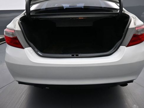 Used 2015 Toyota Camry SE image 21