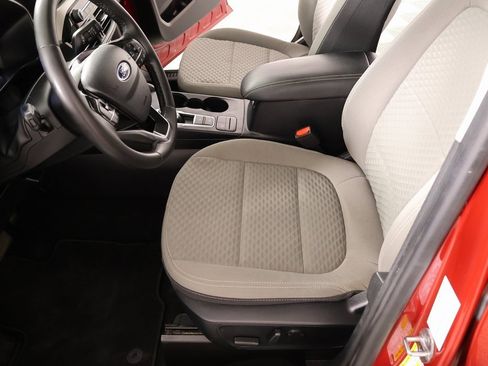 Used 2021 Ford Escape SE w/ Convenience Package image 11