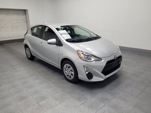 Used 2016 Toyota Prius C Three FWD image 13