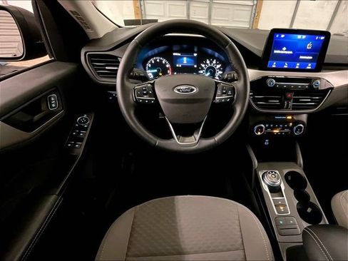 Used 2022 Ford Escape SE w/ Convenience Package AWD/4WD image 5
