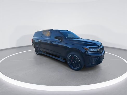 Used 2023 Ford Expedition Max Limited image 2