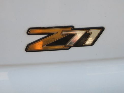Used 2003 Chevrolet Suburban Z71 AWD/4WD image 13