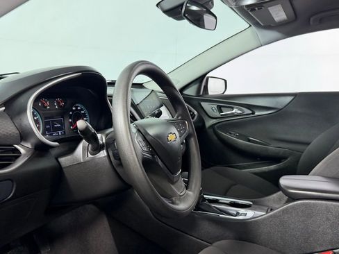 Used 2024 Chevrolet Malibu LT image 20