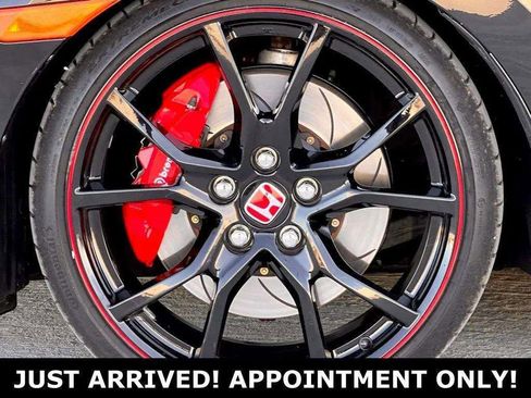Used 2019 Honda Civic Type R image 16