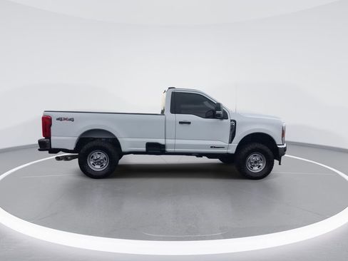 Used 2025 Ford F250 XL w/ XL Chrome Package image 9