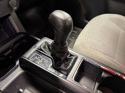 Used 2018 Toyota Tacoma SR w/ SR Convenience Package image 43