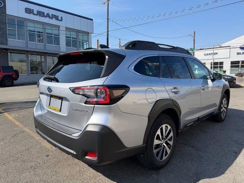 Certified 2024 Subaru Outback Premium AWD/4WD image 8