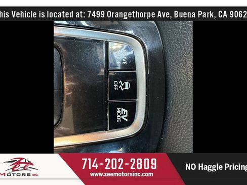 Used 2021 Toyota Corolla LE FWD image 31