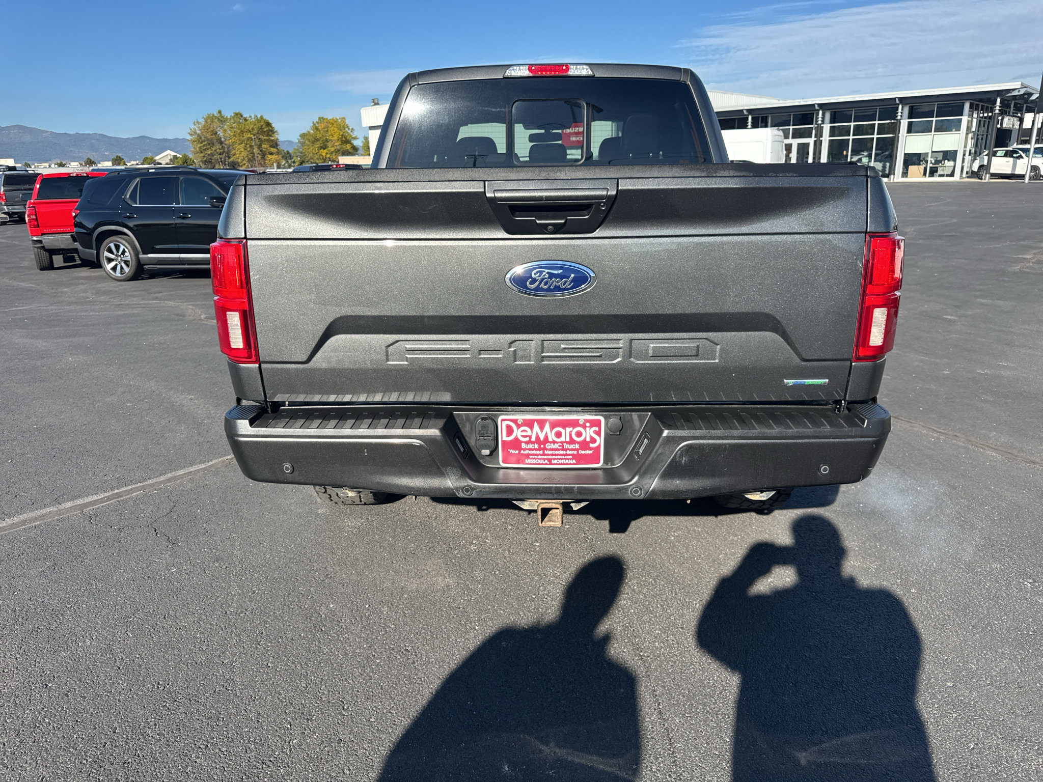 Used 2019 Ford F150 Lariat w/ Equipment Group 502A Luxury AWD/4WD image 3