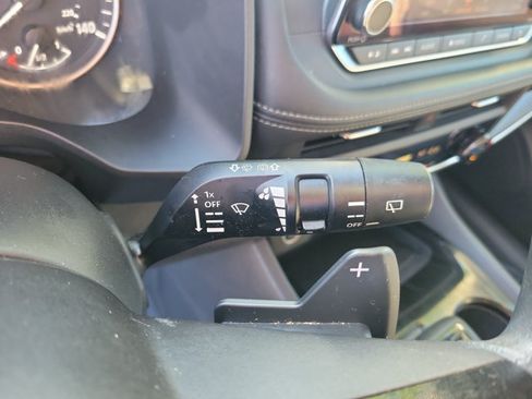 Used 2023 Nissan Rogue SV FWD image 26