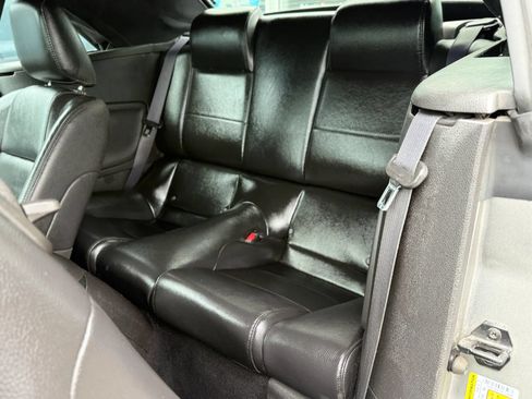 Used 2008 Ford Mustang Convertible RWD image 31