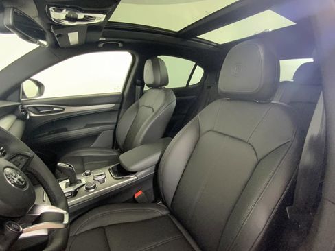 New 2025 Alfa Romeo Stelvio Sprint image 20