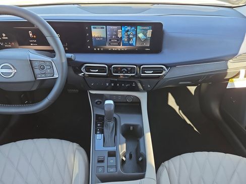 New 2026 Nissan Sentra SL w/ Floor Mat Package FWD image 23