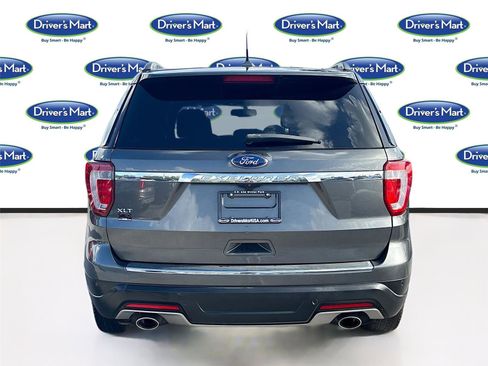 Used 2018 Ford Explorer XLT w/ Equipment Group 201A image 7
