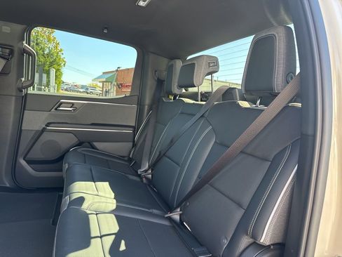 New 2026 GMC Sierra EV Elevation w/ LPO, Elevation Dark Package AWD/4WD image 30
