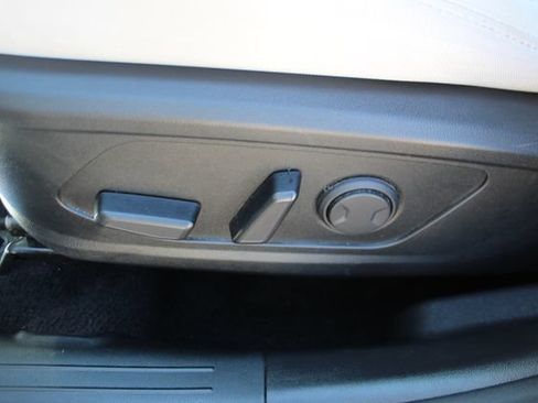 Used 2025 Hyundai Tucson SEL FWD image 10