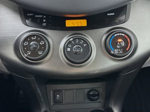 Used 2012 Toyota RAV4 4WD V6 w/ Tow Prep Pkg image 21