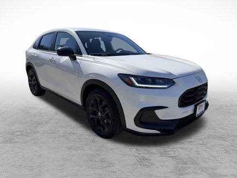 Certified 2024 Honda HR-V Sport image 3