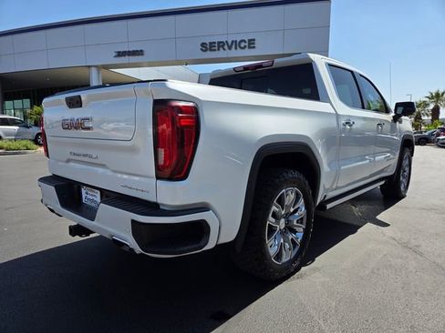Used 2023 GMC Sierra 1500 Denali w/ Denali Reserve Package AWD/4WD image 4