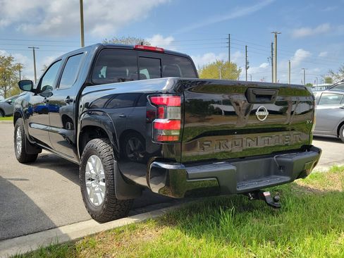 Used 2022 Nissan Frontier SV image 6