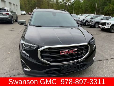Certified 2020 GMC Terrain SLE w/ Driver Convenience Package AWD/4WD image 3