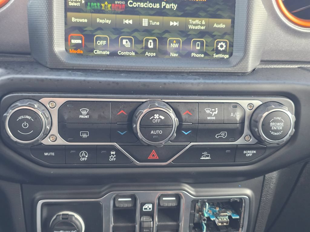 Used 2021 Jeep Gladiator Mojave AWD/4WD image 22