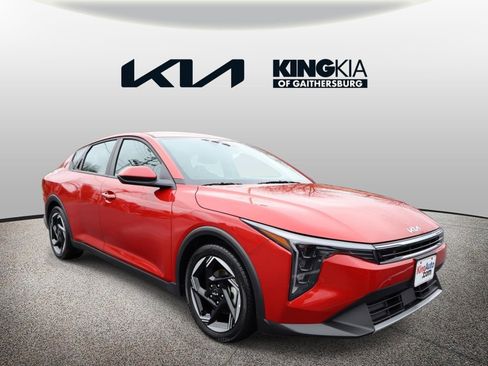 Certified 2025 Kia K4 EX image 1