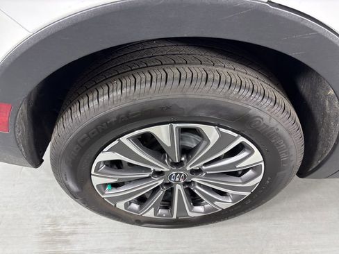 Used 2025 Buick Envision Preferred image 12