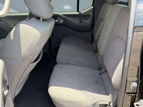 Used 2020 Nissan Frontier SV RWD image 20