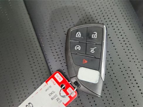 Used 2025 Buick Enclave Sport Touring FWD image 23