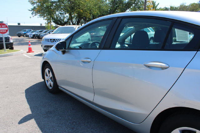 Used 2016 Chevrolet Cruze LS FWD image 42