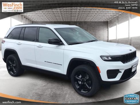 New 2025 Jeep Grand Cherokee 4WD image 3