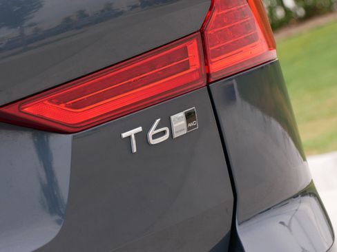 Used 2020 Volvo XC60 T6 Inscription w/ Protection Package Premier AWD/4WD image 37