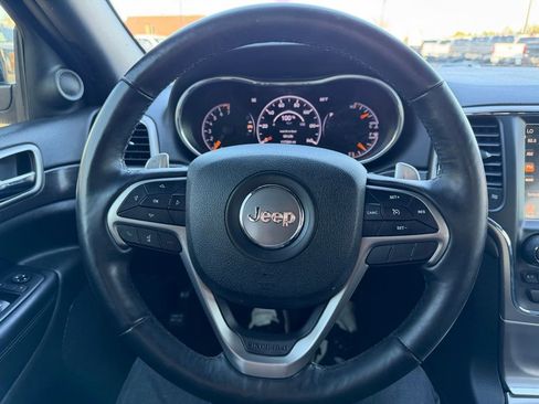 Used 2017 Jeep Grand Cherokee Altitude AWD/4WD image 33