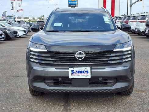 New 2026 Nissan Kicks SV w/ SV Premium Package image 2