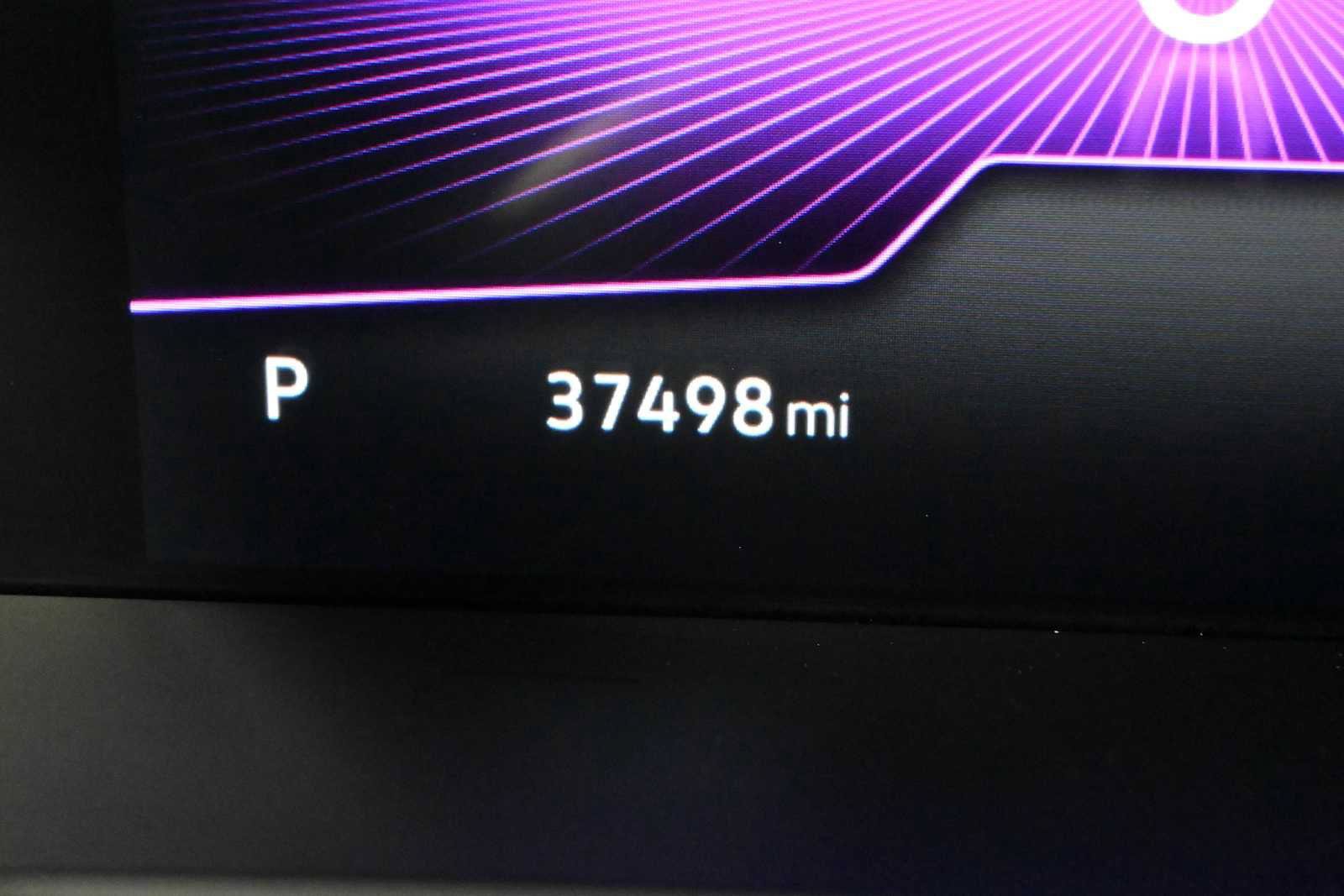 Certified 2023 Volkswagen Tiguan SE R-Line FWD image 24