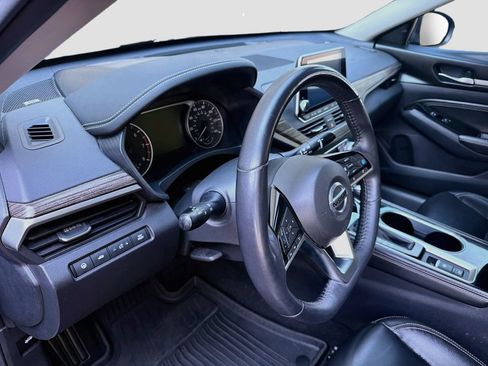 Used 2020 Nissan Altima 2.5 SL FWD image 7