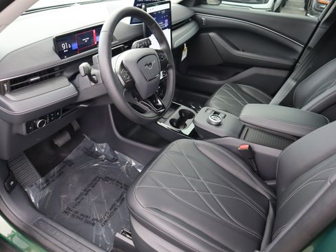 New 2024 Ford Mustang Mach-E Select w/ Comfort Package Lite image 17