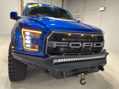 Used 2017 Ford F150 Raptor w/ Equipment Group 802A Luxury image 3
