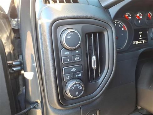 Used 2021 Chevrolet Silverado 1500 Custom image 13