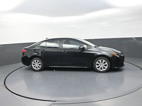 Used 2024 Toyota Corolla LE image 23