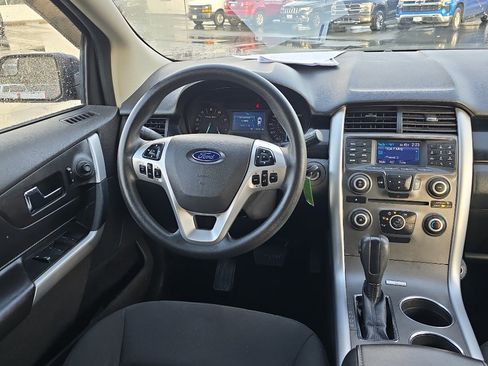 Used 2013 Ford Edge SE image 20